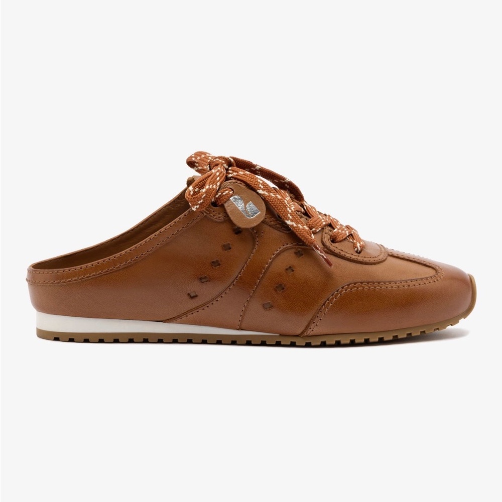 larroude stella mule in caramel leather